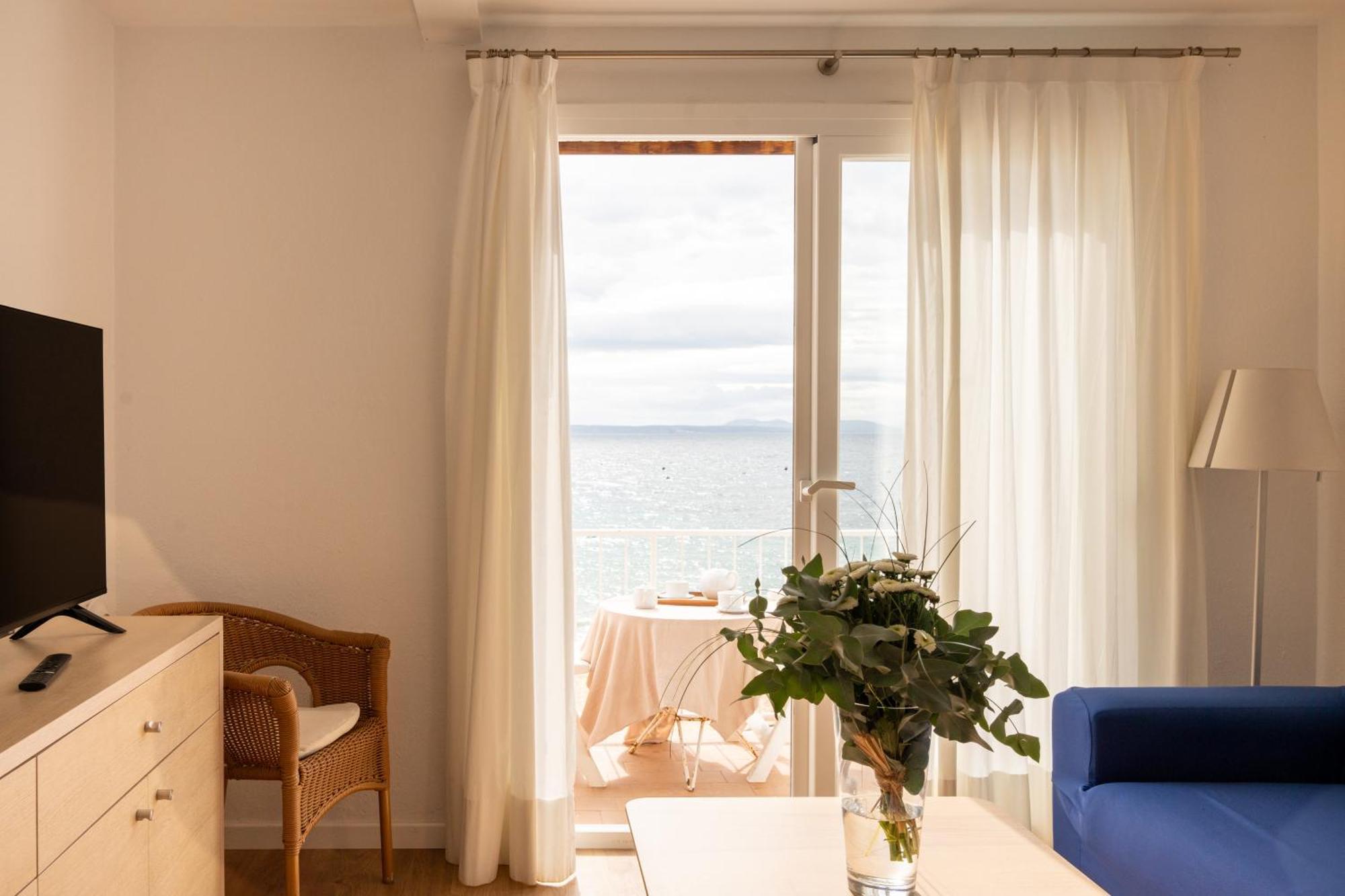 Santa Llucia Apartaments Roses Exterior photo